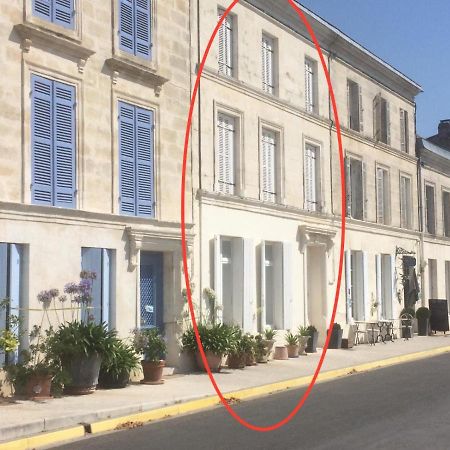 La Maison Du Port Mortagne-sur-Gironde Exterior photo